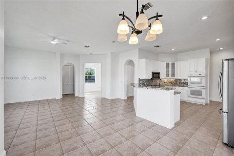 Casa en venta en Miramar, Florida, 4 dormitorios, 291.71 m2 № 2010635 - foto 14