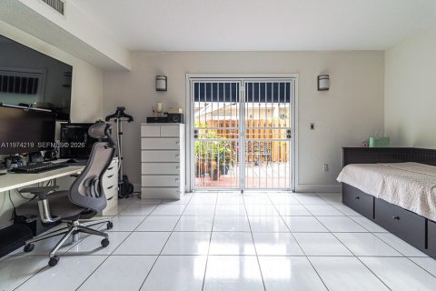 Touwnhouse à vendre à Miami Lakes, Floride: 3 chambres, 117.99 m2 № 2036501 - photo 8