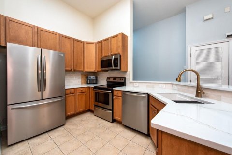 Condo in Tampa, Florida, 2 bedrooms  № 1813571 - photo 12