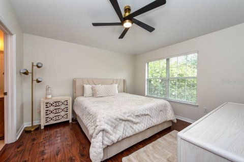 Condo in Tampa, Florida, 2 bedrooms  № 1813571 - photo 14