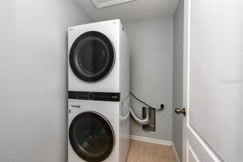 Condo in Tampa, Florida, 2 bedrooms  № 1813571 - photo 22