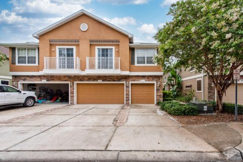 Condo in Tampa, Florida, 2 bedrooms  № 1813571 - photo 1