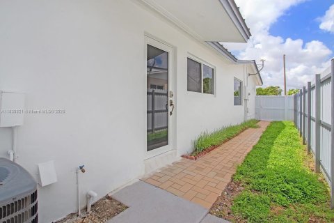 Купить виллу или дом в Майами, Флорида 6 спален, 236.53м2, № 1957506 - фото 3