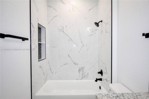 Casa en venta en Sebring, Florida, 3 dormitorios, 138.24 m2 № 1956916 - foto 25