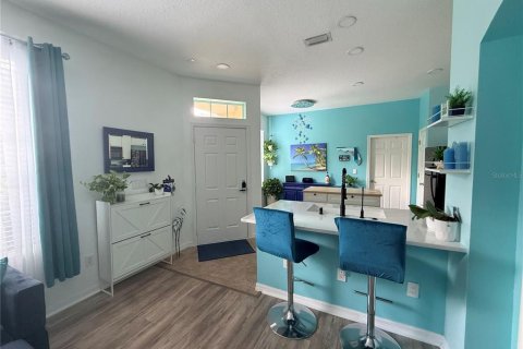 Townhouse in Tampa, Florida 2 bedrooms, 153.94 sq.m. № 2381255 - photo 4