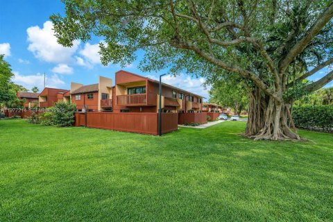 Adosado en venta en Miami, Florida, 2 dormitorios, 123.56 m2 № 2041722 - foto 24