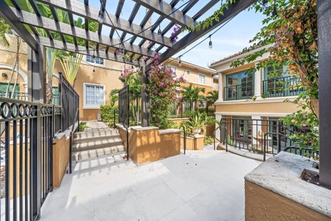 Condo in Aventura, Florida, 3 bedrooms  № 1935906 - photo 30