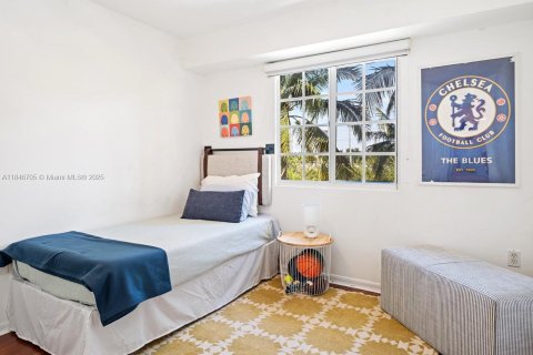 Condo in Aventura, Florida, 3 bedrooms  № 1935906 - photo 15