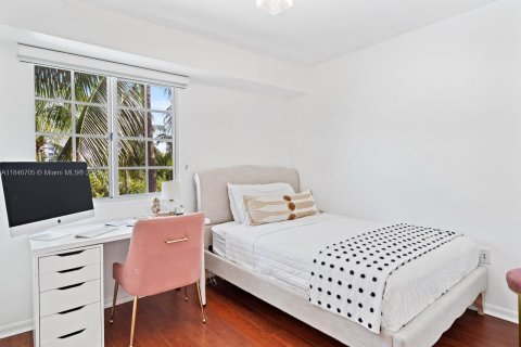 Condo in Aventura, Florida, 3 bedrooms  № 1935906 - photo 14