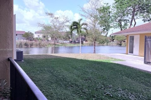 Villa ou maison à louer à Miami, Floride: 3 chambres, 118.64 m2 № 2046447 - photo 20