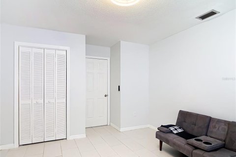 Condo in Venice, Florida, 2 bedrooms № 2220756 - photo 22