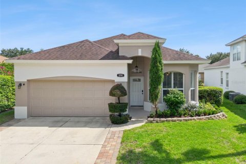House in Lake Mary, Florida 3 bedrooms, 129.41 sq.m. № 2312757