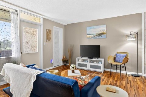 Condominio en venta en Clearwater, Florida, 5 habitaciones, 52.49 m2 № 2092738 - foto 10