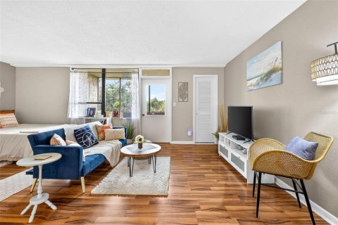 Condominio en venta en Clearwater, Florida, 5 habitaciones, 52.49 m2 № 2092738 - foto 9