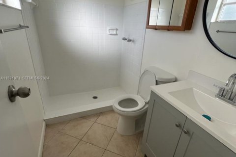 Villa ou maison à vendre à Sunrise, Floride: 5 chambres, 119.19 m2 № 2251677 - photo 10