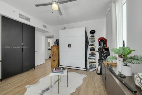Copropriété à vendre à Miami, Floride: 3 chambres, 122.45 m2 № 1698242 - photo 20