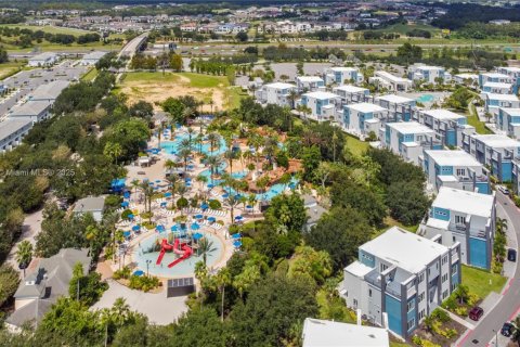 Купить таунхаус в Киссимми, Флорида 5 спален, 160.35м2, № 1931352 - фото 25