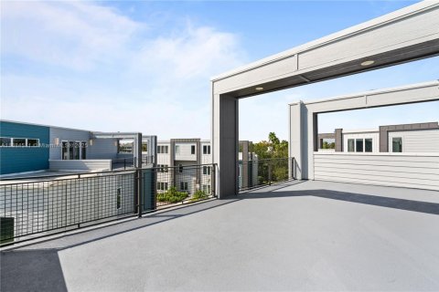 Купить таунхаус в Киссимми, Флорида 5 спален, 160.35м2, № 1931352 - фото 22