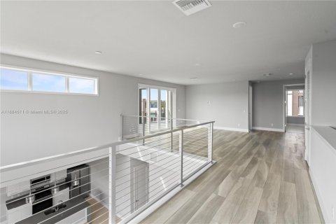 Купить таунхаус в Киссимми, Флорида 5 спален, 160.35м2, № 1931352 - фото 8