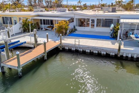 Villa ou maison à vendre à Holmes Beach, Floride: 2 chambres, 90.86 m2 № 1787365 - photo 4