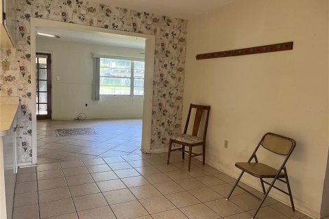House in Tavares, Florida 3 bedrooms, 215.25 sq.m. № 1765563 - photo 13