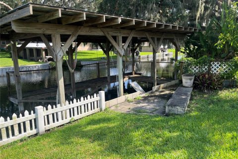 House in Tavares, Florida 3 bedrooms, 215.25 sq.m. № 1765563 - photo 26