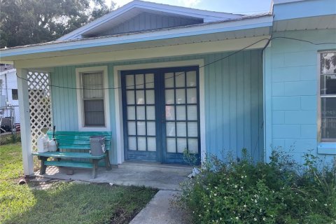 House in Tavares, Florida 3 bedrooms, 215.25 sq.m. № 1765563 - photo 28