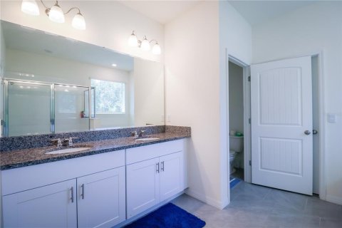 Casa en venta en Kissimmee, Florida, 4 dormitorios, 199.18 m2 № 1918395 - foto 18
