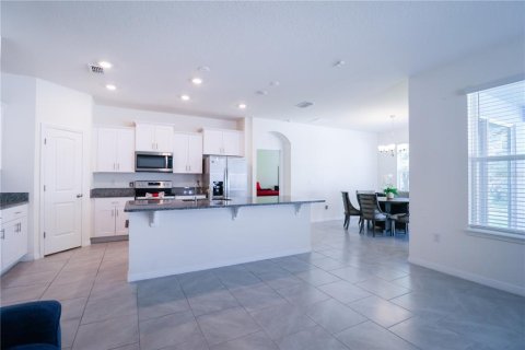 Casa en venta en Kissimmee, Florida, 4 dormitorios, 199.18 m2 № 1918395 - foto 10