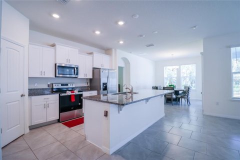Casa en venta en Kissimmee, Florida, 4 dormitorios, 199.18 m2 № 1918395 - foto 8