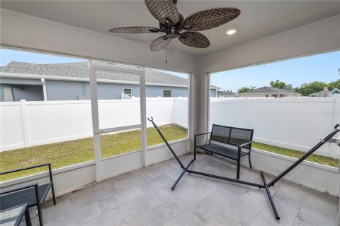 House in Davenport, Florida 3 bedrooms, 139.07 sq.m. № 1909633 - photo 29