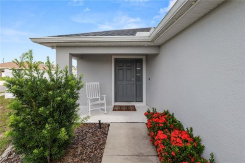 House in Davenport, Florida 3 bedrooms, 139.07 sq.m. № 1909633 - photo 4