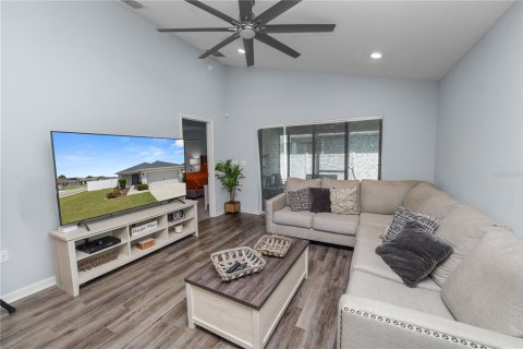 House in Davenport, Florida 3 bedrooms, 139.07 sq.m. № 1909633 - photo 9