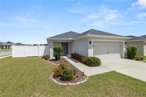 House in Davenport, Florida 3 bedrooms, 139.07 sq.m. № 1909633 - photo 3