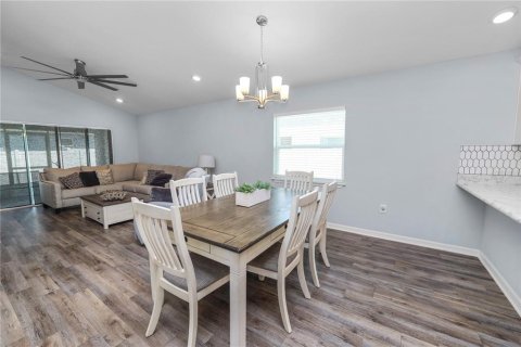 House in Davenport, Florida 3 bedrooms, 139.07 sq.m. № 1909633 - photo 10