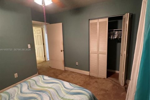 Купить виллу или дом в Пальметто-Бей, Флорида 3 спальни, 108.14м2, № 1993860 - фото 17