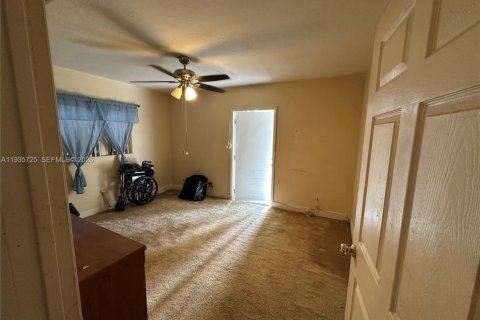 Купить виллу или дом в Пальметто-Бей, Флорида 3 спальни, 108.14м2, № 1993860 - фото 13