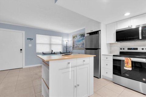 Купить кондоминиум в Сент-Пит-Бич, Флорида 3 комнаты, 49.24м2, № 2232174 - фото 10