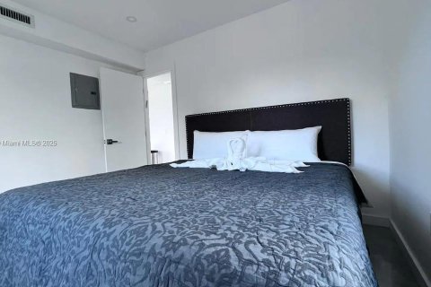 Propiedad comercial en venta en Hollywood, Florida № 1954882 - foto 14