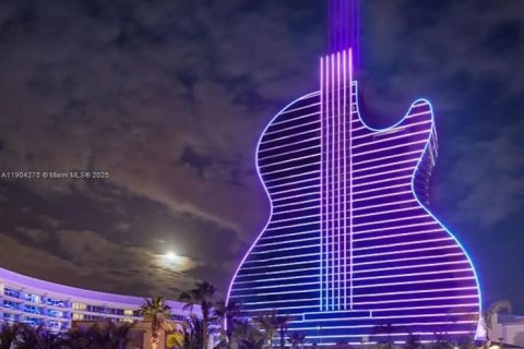 Propiedad comercial en venta en Hollywood, Florida № 1954882 - foto 20