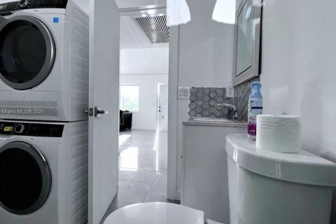 Propiedad comercial en venta en Hollywood, Florida № 1954882 - foto 18