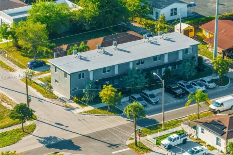 Propiedad comercial en venta en Hollywood, Florida № 1954882 - foto 7