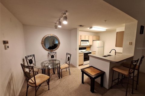 Copropriété à louer à Bradenton, Floride: 1 chambre, 69.86 m2 № 2376756 - photo 9
