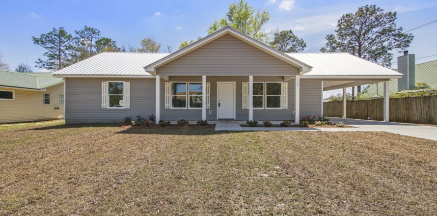House in De Funiak Springs, Florida 3 bedrooms, 126.63 sq.m. № 561886