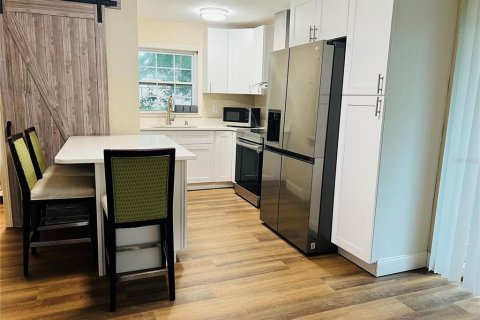 House in Orlando, Florida 1 bedroom, 50.54 sq.m. № 2231909 - photo 4