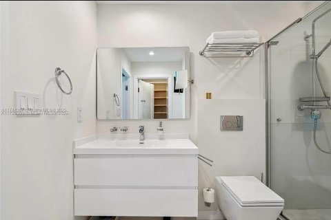 Condominio en venta en Hallandale Beach, Florida, 1 dormitorio, 78.97 m2 № 1985542 - foto 18