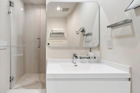 Condominio en venta en Hallandale Beach, Florida, 1 dormitorio, 78.97 m2 № 1985542 - foto 12