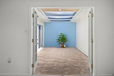 Casa en venta en Pinellas Park, Florida, 2 dormitorios, 100.8 m2 № 1565052 - foto 13