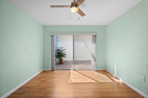 Casa en venta en Pinellas Park, Florida, 2 dormitorios, 100.8 m2 № 1565052 - foto 26