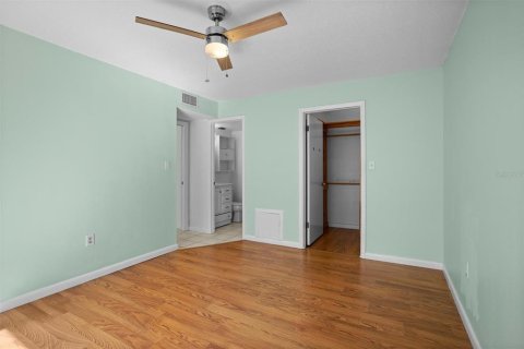 Casa en venta en Pinellas Park, Florida, 2 dormitorios, 100.8 m2 № 1565052 - foto 27